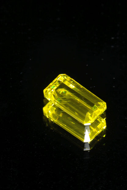 Glow in the Dark GAGG Lumogarnet High Glow Loose Faceted Stones