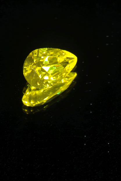 Glow in the Dark GAGG Lumogarnet High Glow Loose Faceted Stones