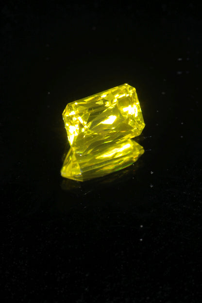 Glow in the Dark GAGG Lumogarnet High Glow Loose Faceted Stones