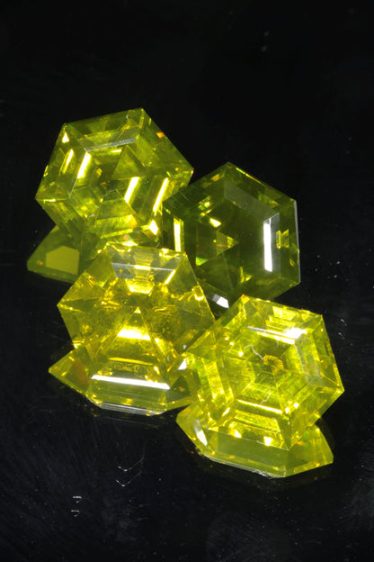 Zombie Garnet, Yellow Green Laser Garnet Faceted Stones, Ce+?? YAG