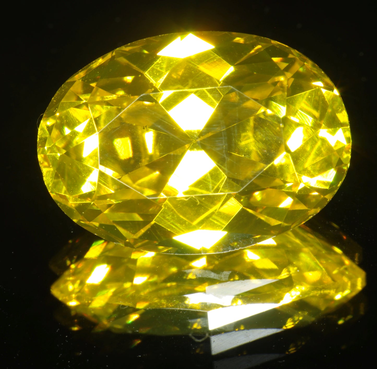 Golden Laser Garnet Faceted Stones, Nd+Ce YAG