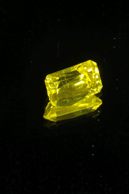 Glow in the Dark GAGG Lumogarnet High Glow Loose Faceted Stones