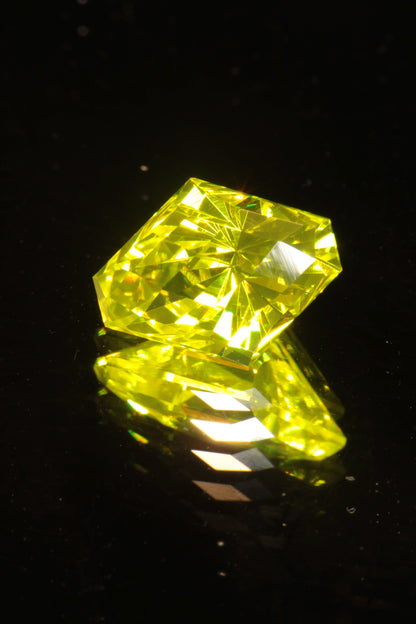 Glow in the Dark GAGG Lumogarnet High Glow Loose Faceted Stones