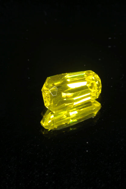 Glow in the Dark GAGG Lumogarnet High Glow Loose Faceted Stones