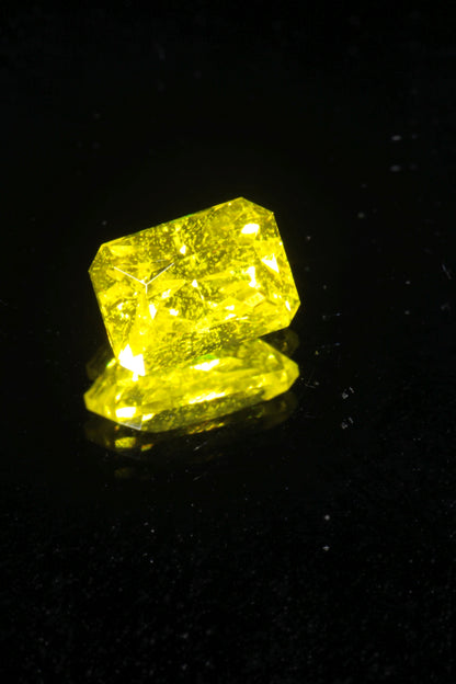 Glow in the Dark GAGG Lumogarnet High Glow Loose Faceted Stones