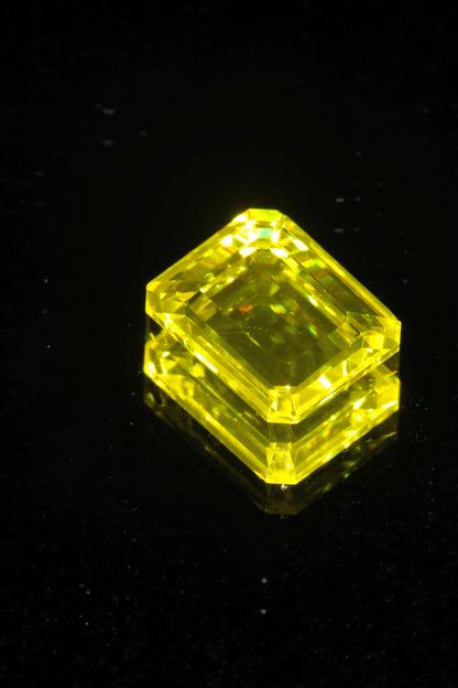 Glow in the Dark GAGG Lumogarnet High Glow Loose Faceted Stones