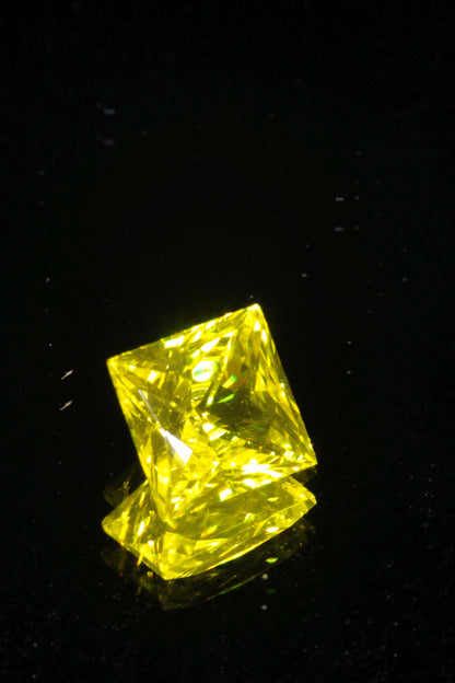 Glow in the Dark GAGG Lumogarnet High Glow Loose Faceted Stones