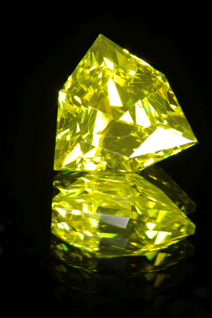 Glow in the Dark GAGG Lumogarnet High Glow Loose Faceted Stones