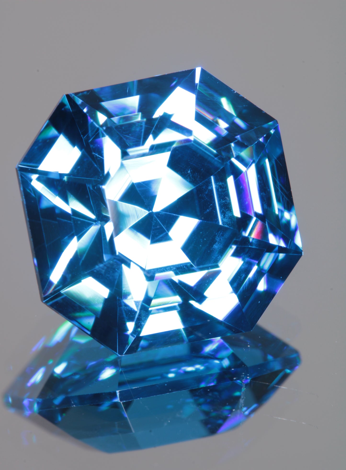 New YbAG Blue Laser Garnet 11.2ct